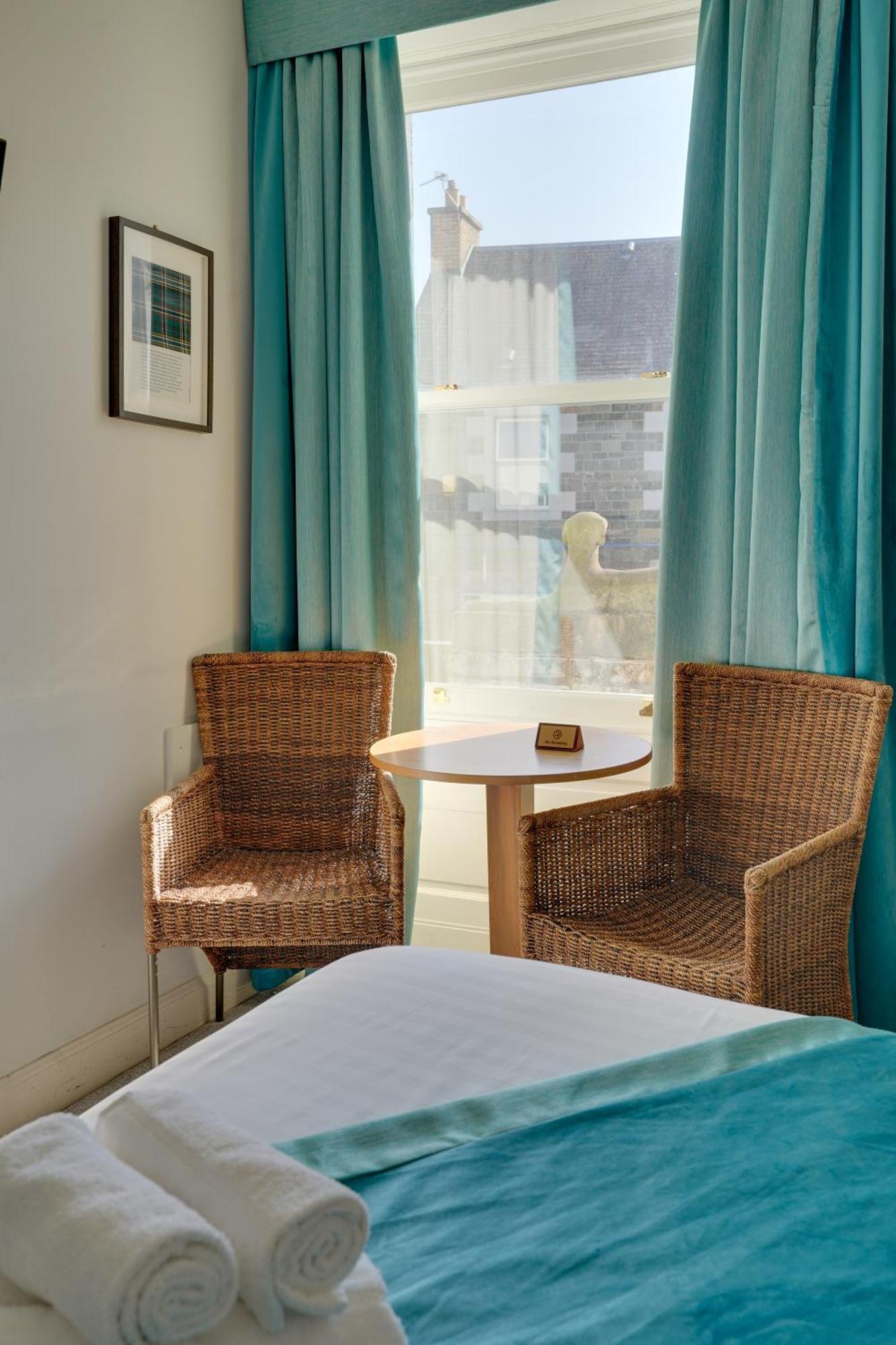 The County Hotel - Self Check-In, Ultra Fast Wi-Fi, Free Parking, Central Location Selkirk Exterior foto