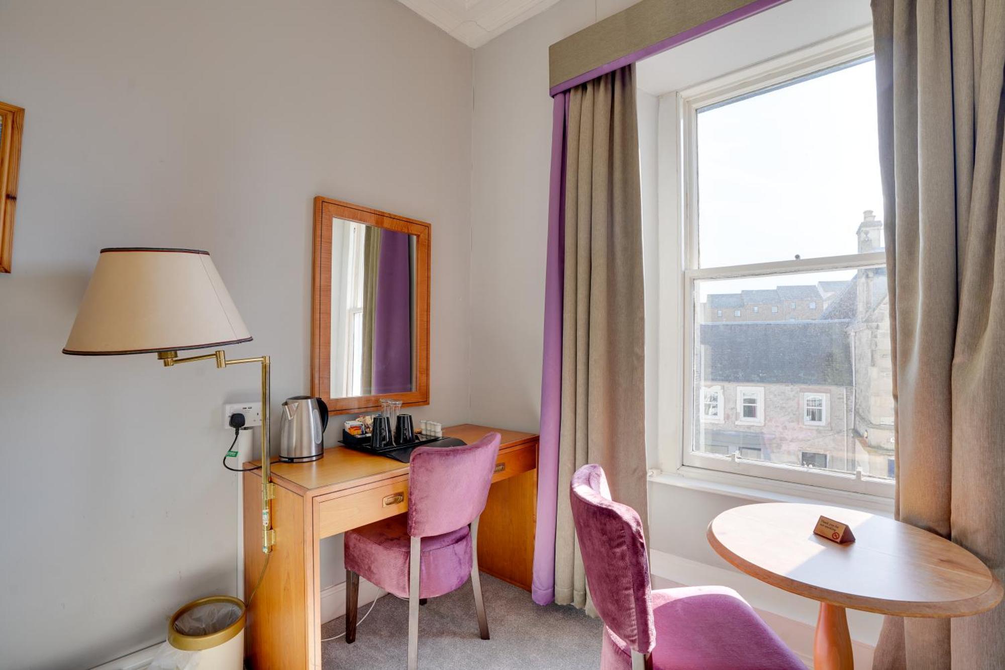 The County Hotel - Self Check-In, Ultra Fast Wi-Fi, Free Parking, Central Location Selkirk Exterior foto