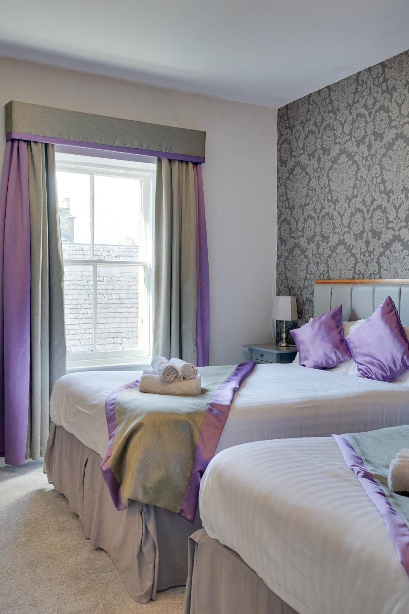 The County Hotel - Self Check-In, Ultra Fast Wi-Fi, Free Parking, Central Location Selkirk Exterior foto